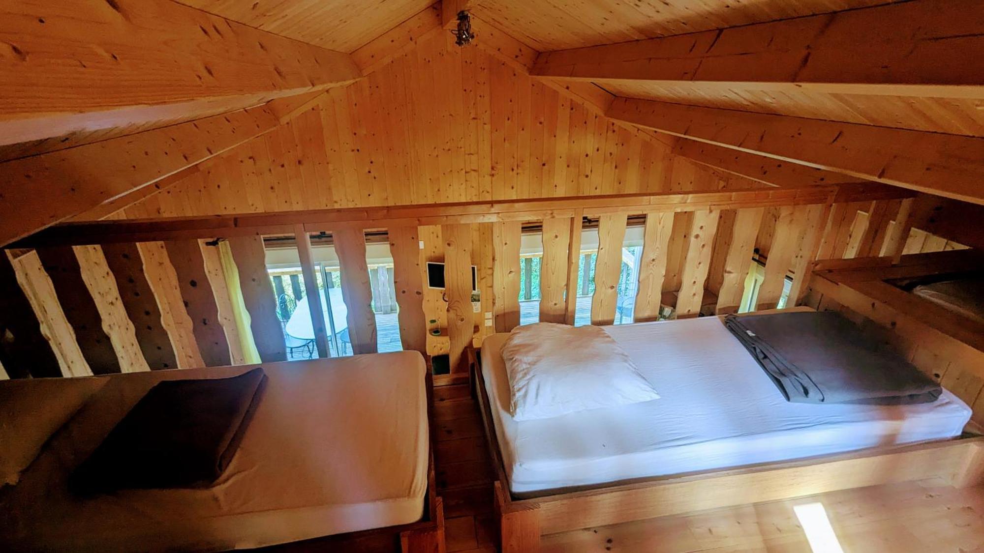 Cabanes Et Lodges Du Belvedere Serrieres-sur-Ain Ngoại thất bức ảnh