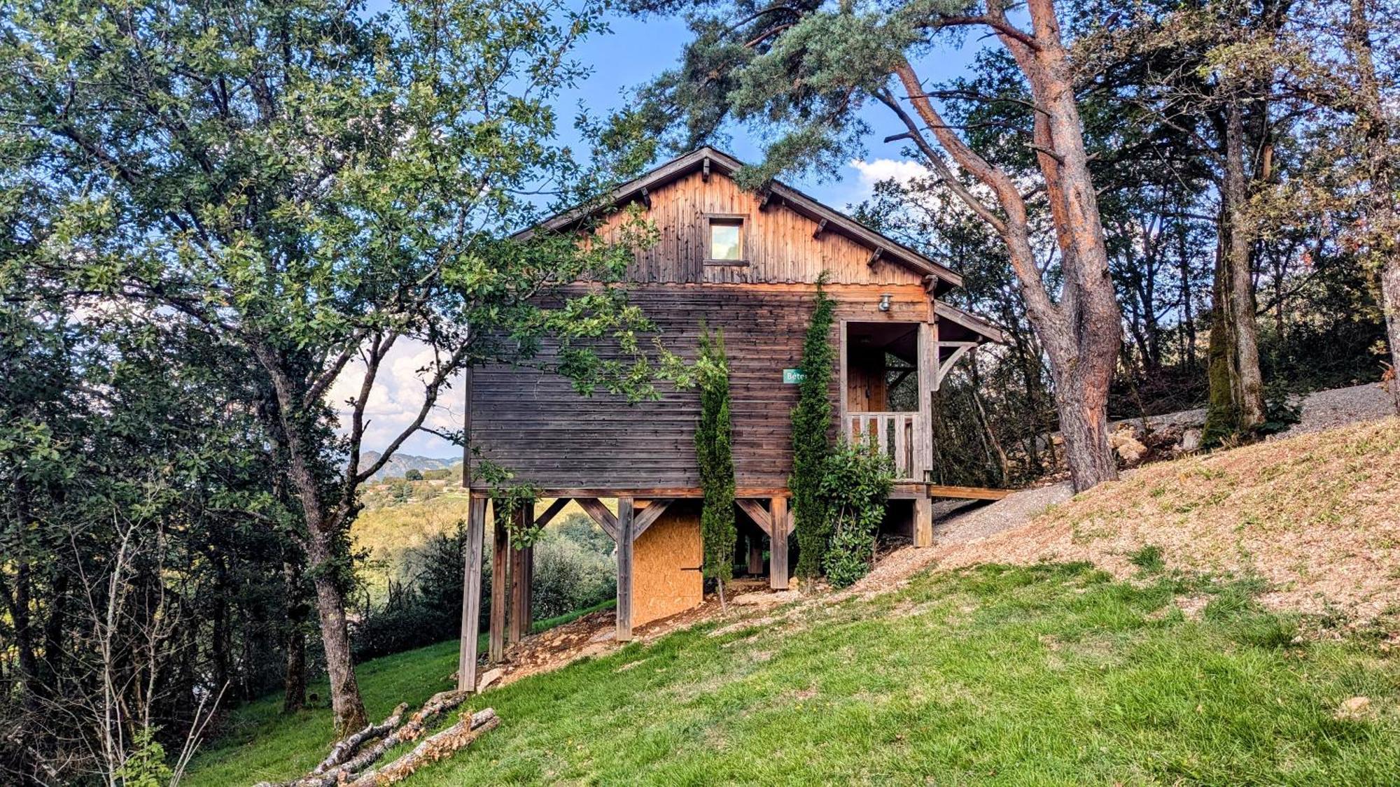 Cabanes Et Lodges Du Belvedere Serrieres-sur-Ain Ngoại thất bức ảnh