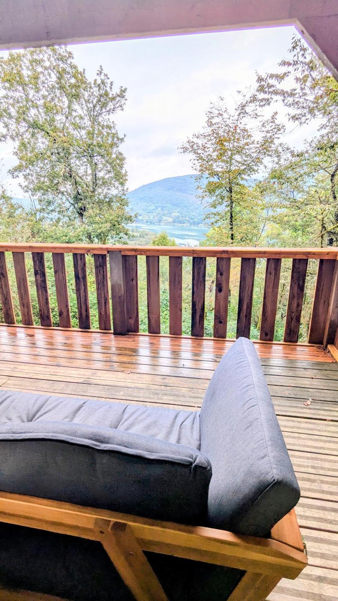 Cabanes Et Lodges Du Belvedere Serrieres-sur-Ain Ngoại thất bức ảnh