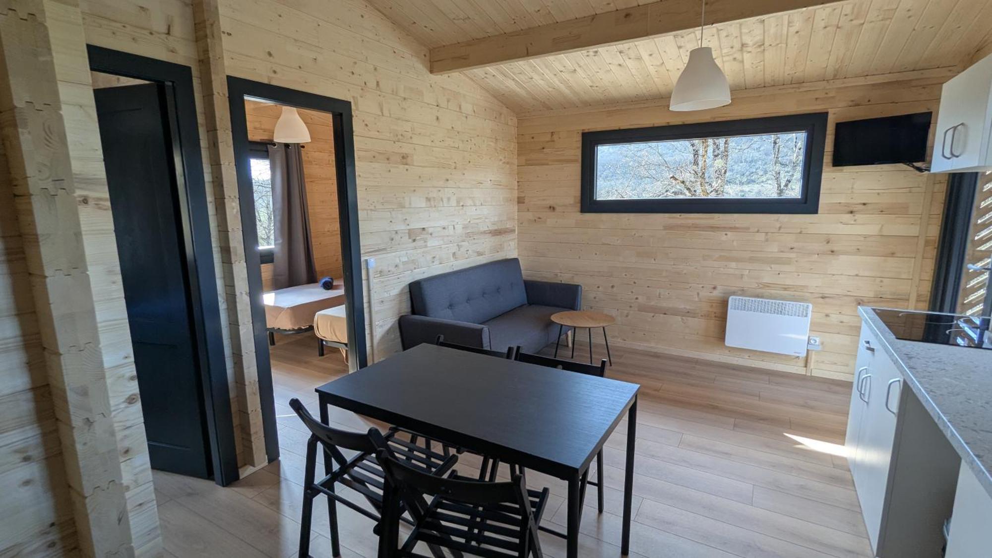 Cabanes Et Lodges Du Belvedere Serrieres-sur-Ain Ngoại thất bức ảnh