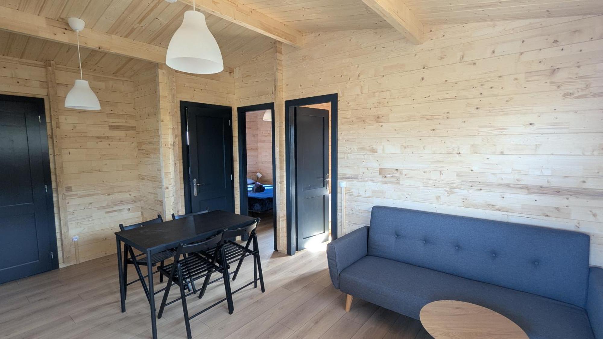 Cabanes Et Lodges Du Belvedere Serrieres-sur-Ain Ngoại thất bức ảnh