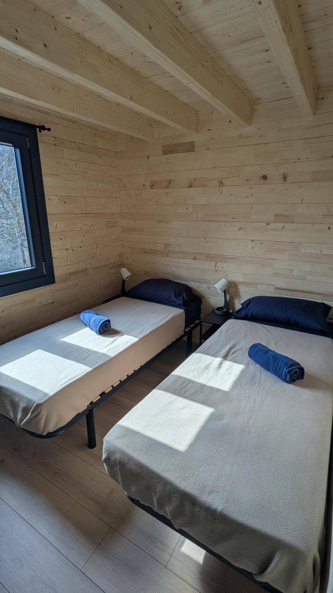 Cabanes Et Lodges Du Belvedere Serrieres-sur-Ain Ngoại thất bức ảnh